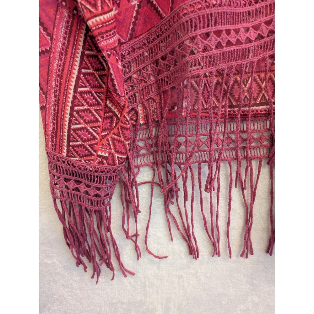 Bit & Bridle Pink Geometric Fringe Kimono‎ One Size Fits Most - Picture 3 of 6